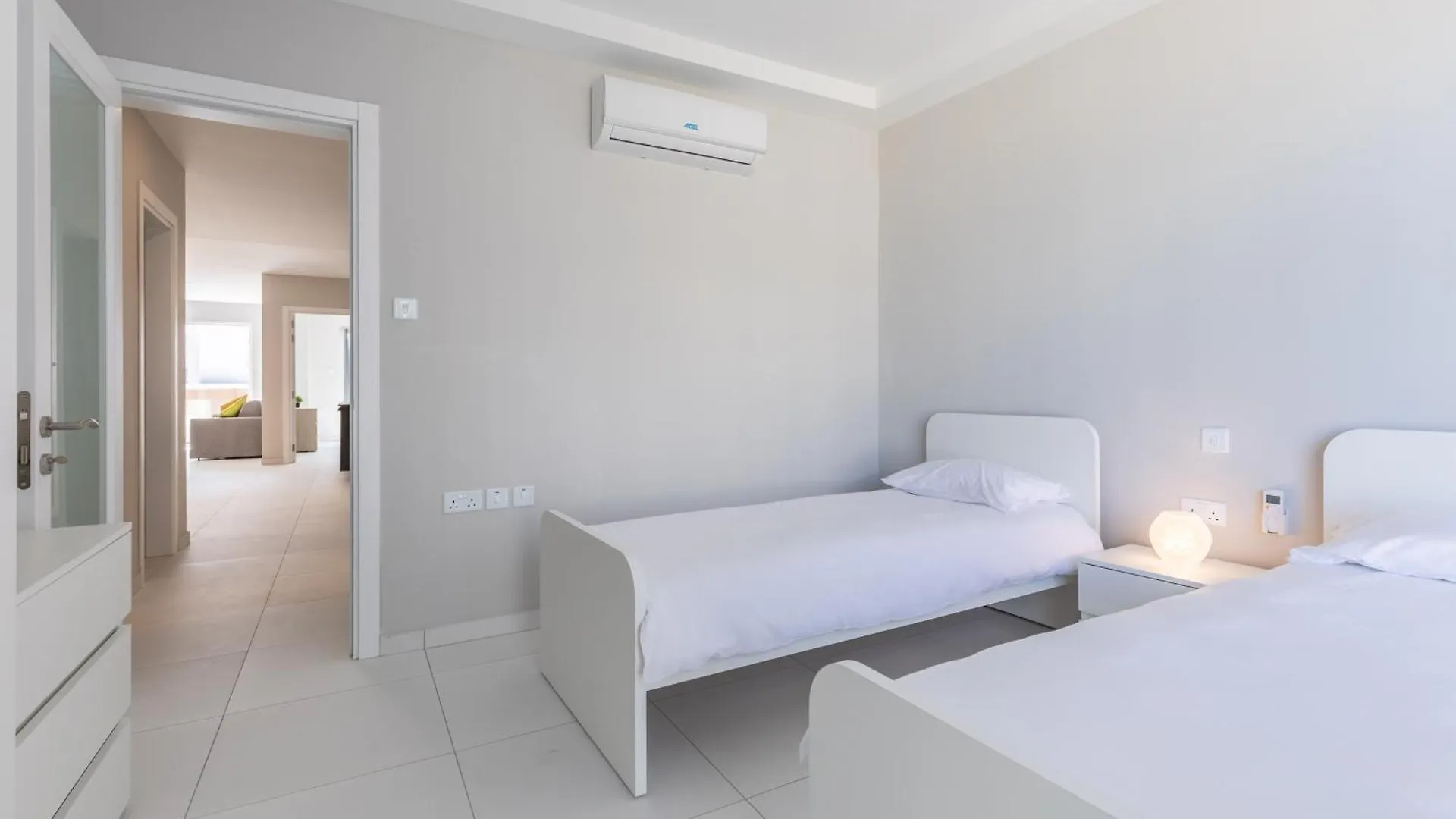 Unique Two Bedroom Apt With Huge Outdoor Area And Close To Entertainment Is-Swieqi Malta