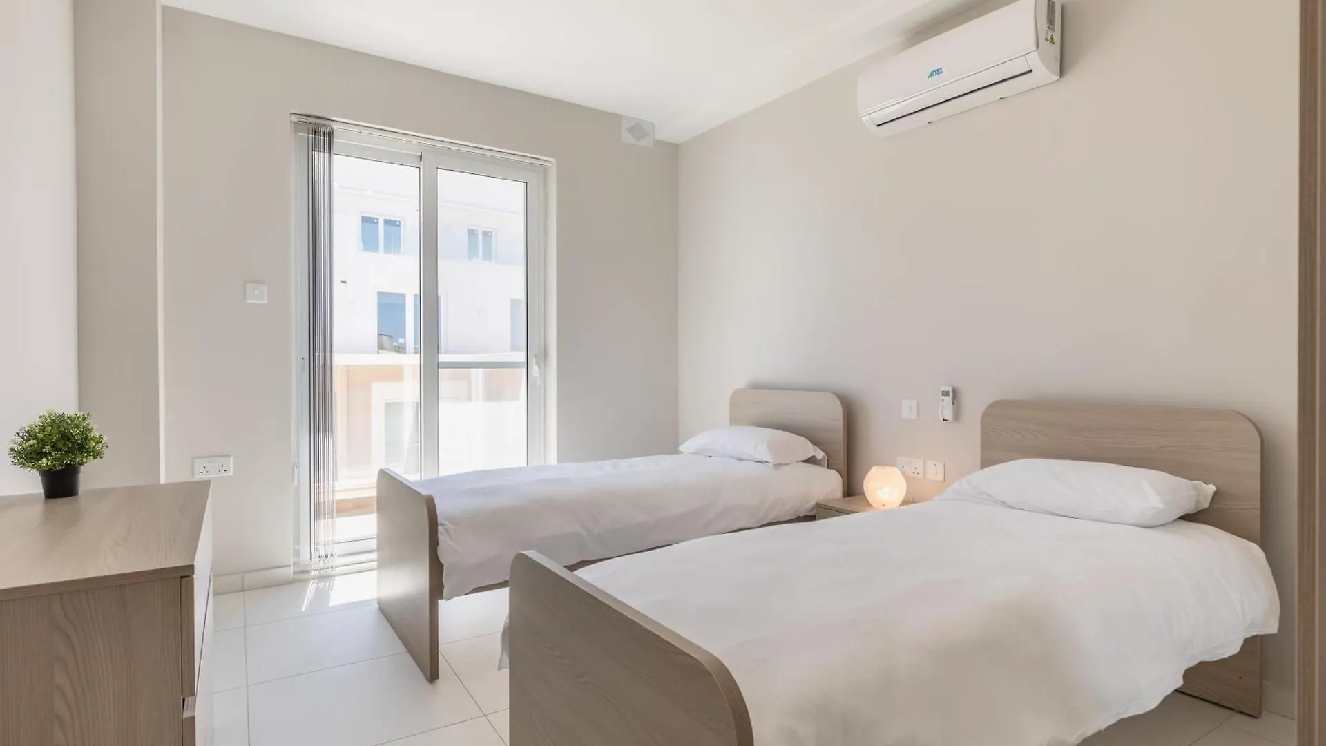 Unique Two Bedroom Apt With Huge Outdoor Area And Close To Entertainment Is-Swieqi 0*,