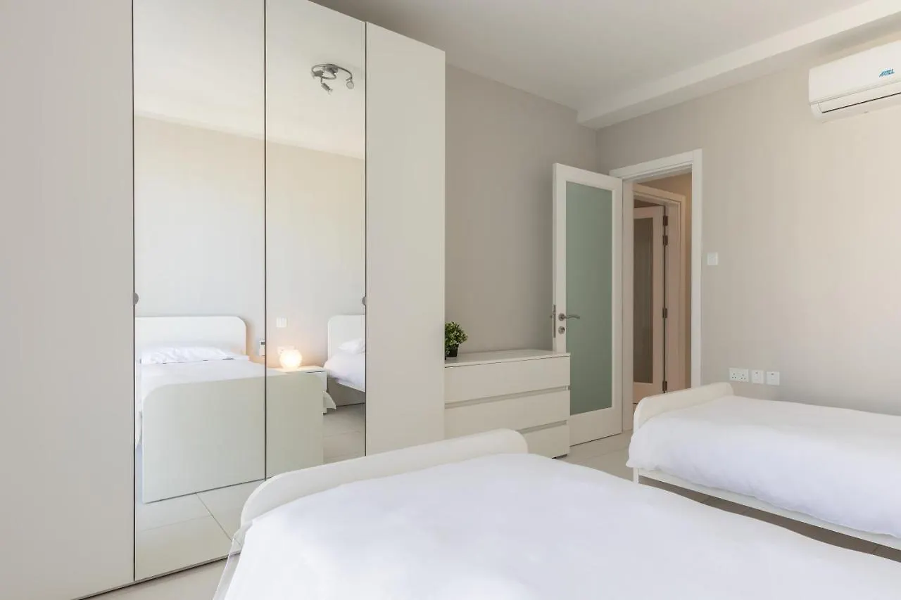 Unique Two Bedroom Apt With Huge Outdoor Area And Close To Entertainment Is-Swieqi Apartment